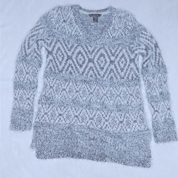 Fuzzy Knit Aztec Design Sweater - Picture 5 of 5